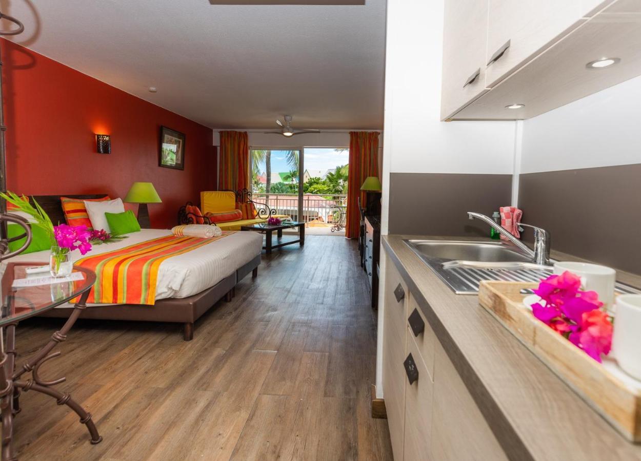 Orient Bay Palm Court Residence 4 Stars Quarter of Orleans Екстериор снимка