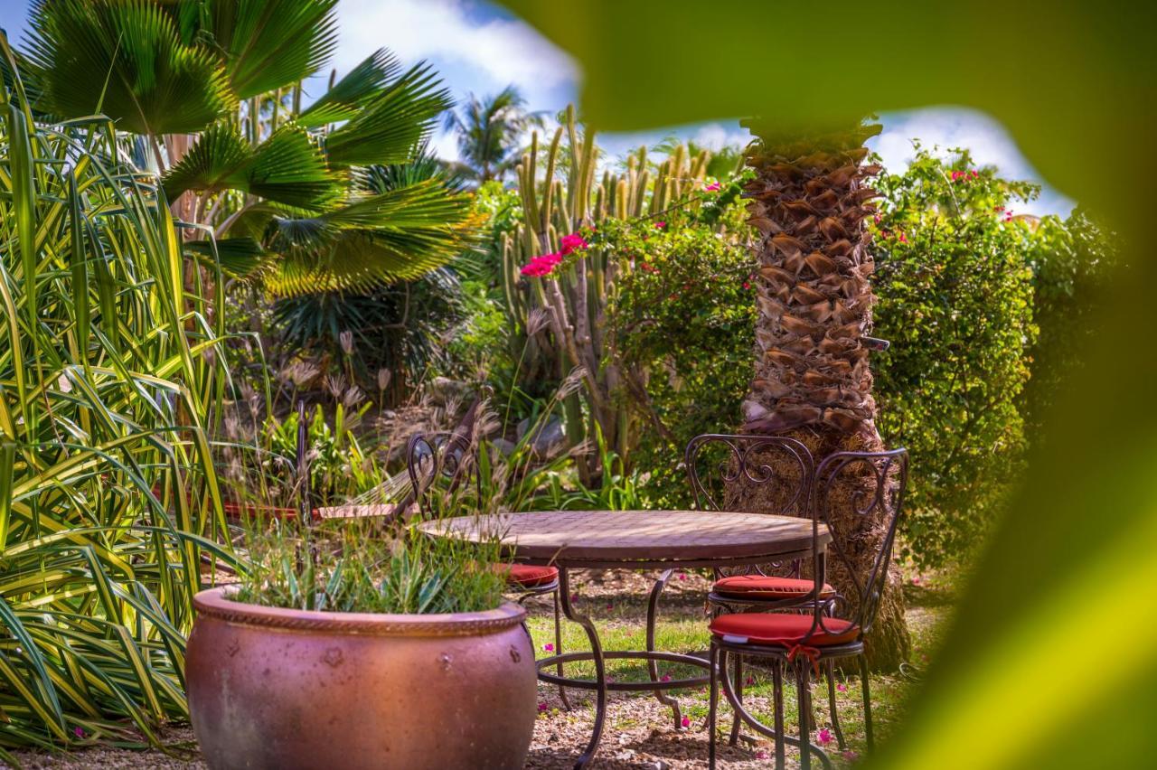 Orient Bay Palm Court Residence 4 Stars Quarter of Orleans Екстериор снимка