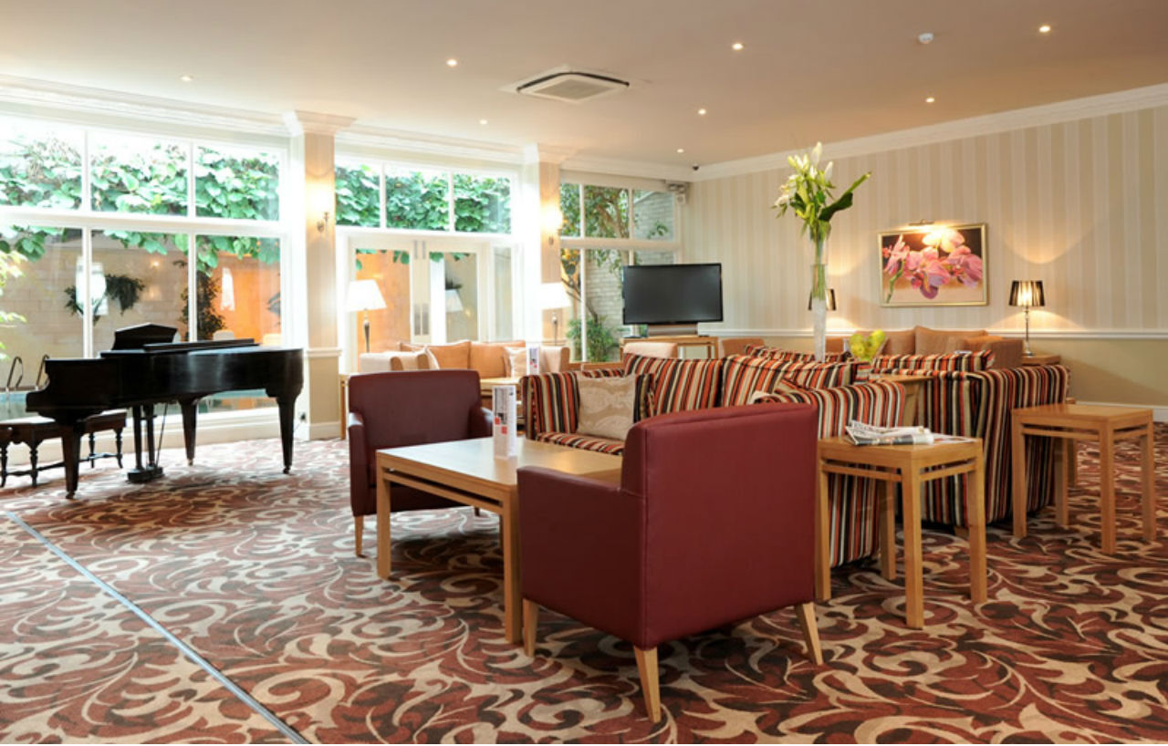 Orient Bay Palm Court Residence 4 Stars Quarter of Orleans Екстериор снимка